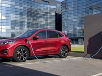 Ford : 50 % de véhicules électrifiés en 2022