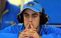 Fernando Alonso n'apprécie pas vraiment Valentino Rossi