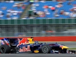 GP de Silverstone: Les Red Bull survolent les qualifs, Vettel en pole !