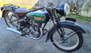 Vente le 19 mai à Saintes: 300 lots et des motos et des scoots