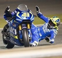 MotoGP - Tests Qatar : Aleix Espargaró tombe de haut