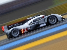 24 H : Audi devance toujours Peugeot