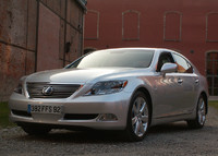 Essai - Lexus LS 600h : usine à gaz électrisante