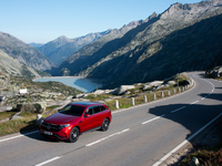 Road trip en Mercedes EQC - Aussi bonne voyageuse qu'une Tesla ? (vidéo)