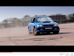 S. Vorobyov, le Ken Block russe, dans sa Subaru Impreza STI 22B