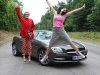 Vidéo-Nos drôles de dames testent la Mercedes SLK