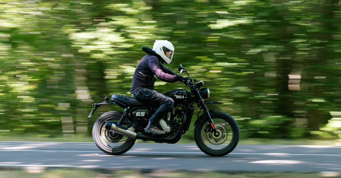 Essai BSA Bantam 350 : Pas chère et franchement bien !