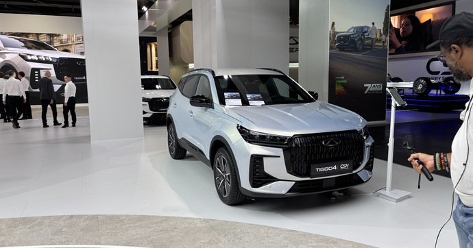 Avec ses SUV hybrides, Chery déclare la guerre à Dacia 