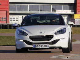 Les Anglais se ruent sur le Peugeot RCZ R