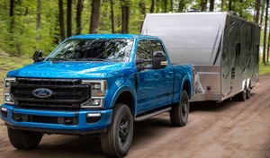 Ford développerait une version biturbo de son "Godzilla"