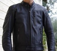 Essai BMW blouson BlackLeather: classieux, sérieux... et néo-rétro juste ce qu'il faut