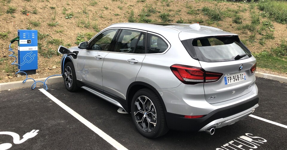 Comment les voitures hybrides rechargeables vont polluer deux fois plus