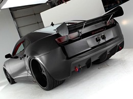 La préparation parfaite : une Chevrolet Camaro SS de 1400 chevaux avec un look furtif