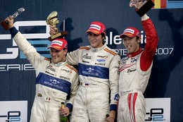 GP2 Valence Course 1 : Petrov gagne, Glock rate le coche