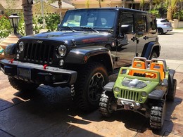 Xzibit achète deux Jeep Wrangler : un grand pour lui, un petit pour son fils