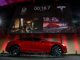 Tesla : le système d'échange de batterie ne devrait pas voir le jour