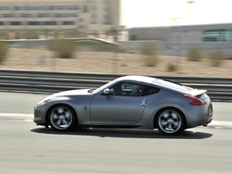 Mondial de Paris 2012 - 1ère européenne pour la Nissan 370Z restylée