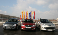 Comparatif Peugeot 308 SW, Hyundai i30 CW, Skoda Octavia Combi : breaks moyens mais maxi place
