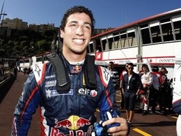 Ricciardo remplacerait Karthikeyan chez HRT