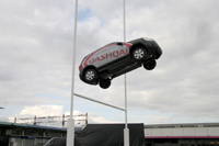 Un Qashqai transformé en ballon de rugby