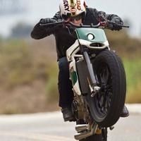 Insolite - Ducati: Voici une Desmosedici RR qui mord vraiment la poussière
