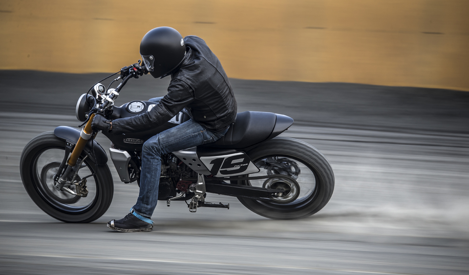 Essai Fantic Cabalerro 500 Flat Track Le Scrambler Sauce Us