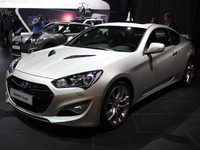 Vidéo en direct du Mondial 2012 - Hyundai Genesis Coupé restylé, l'injustement boudé
