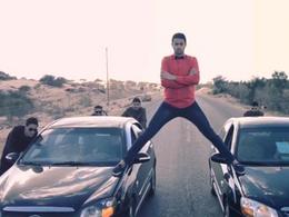 A Gaza, des jeunes parodient la publicité Volvo avec Jean-Claude Van Damme