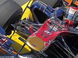 Alguersuari sur le circuit de ses débuts