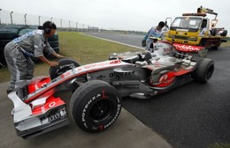 Sabotage sur la McLaren d'Alonso et sanction demandée contre Hamilton ?