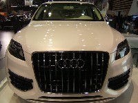 Visite au salon automobile de Lyon