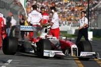GP D'Australie: Les Toyota et Lewis Hamilton rétrogradés !