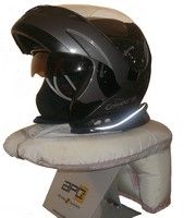Neck Brace électronique avec airbag signé APC.