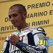 Moto GP - Rossi: Valentino se serait résolu à faire opérer son épaule
