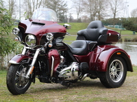 Essai vidéo - Harley Davidson Triglide : quand Harley rime avec permis B
