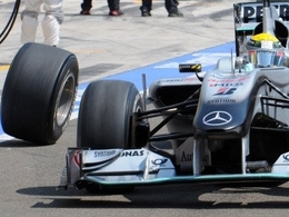 Brawn explique la perte de roue de Rosberg
