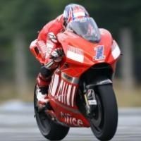 Moto GP - République Tchèque D.1: Stoner égalise, Michelin en difficulté
