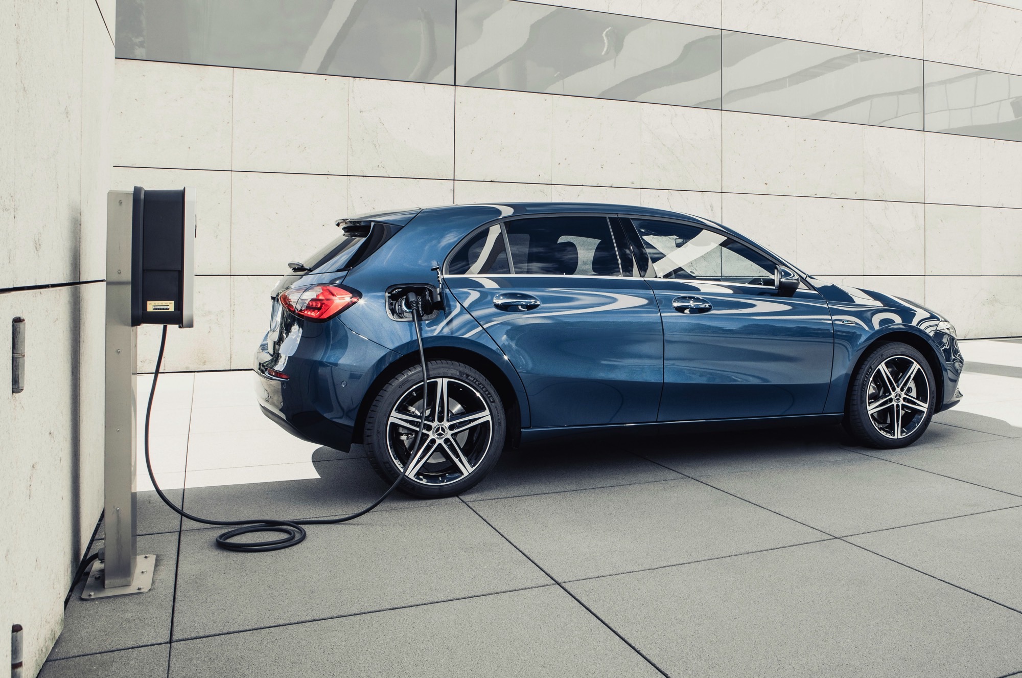 Mercedes Classe A hybride : prix  partir de 41 850
