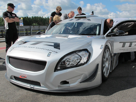 STCC - Pilotes et écuries testent la voiture du TTA