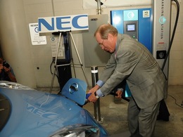 La 1ère station de recharge rapide électrique publique mise en service en Amérique du Nord