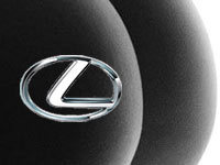 Lexus s'attaque au porno