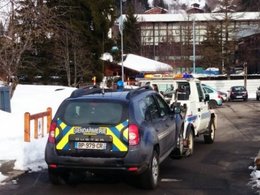 Insolite: les gendarmes mis à la fourrière par la police ?