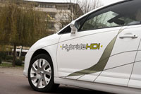 PSA présente ses diesels hybrides