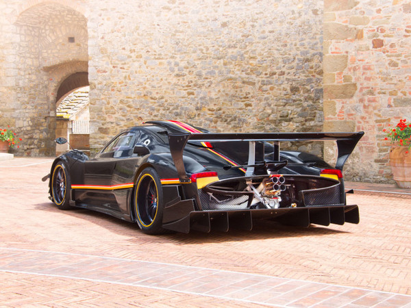 Toutes les nouveautés du salon de Genève 2014 - Pagani Zonda Revolucion: tournée d'adieu