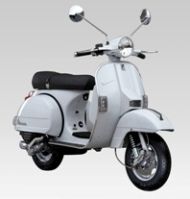Scooter Piaggio Vespa 125 PX, dans la plus pure tradition italienne