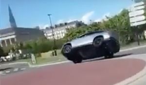 Il renverse une Mercedes GLE 63 AMG Coupé lors d'un mariage