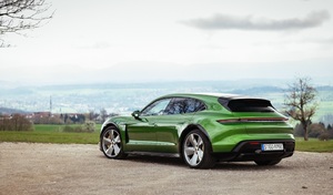 Porsche vend désormais autant de Taycan que de 911