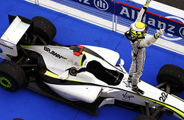 F1 GP de Bahreïn : Jenson Button avait le feu aux fesses !
