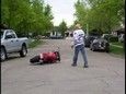 Vidéo moto: il y a de la maîtrise.
