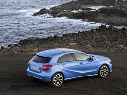 Daimler revoit ses objectifs à la baisse